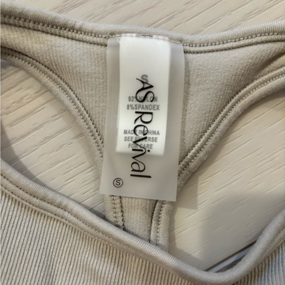 Aritzia Basic Tank - image 3